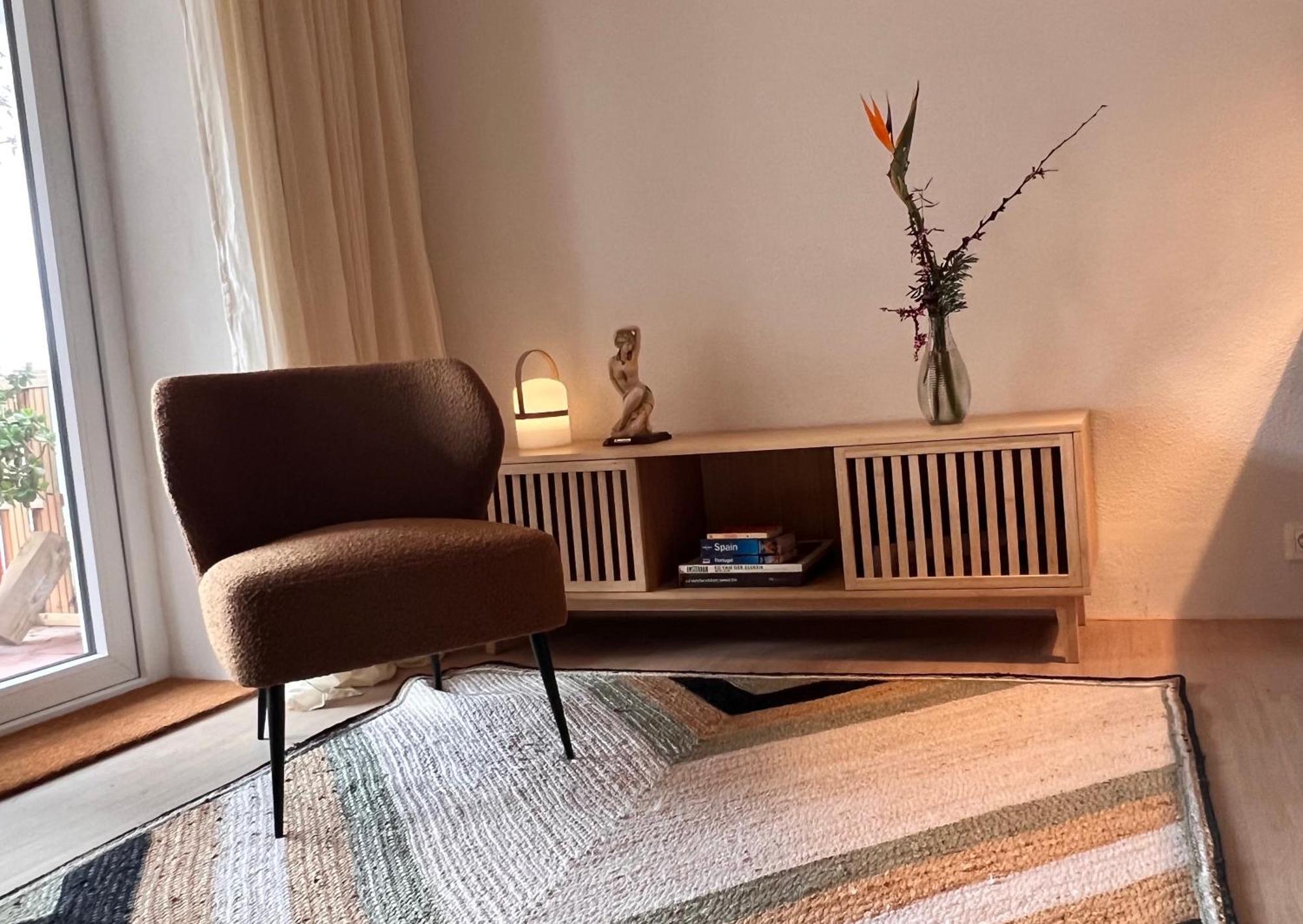 Apartment Arriba Stijlvol Met Zwembad En Tuin